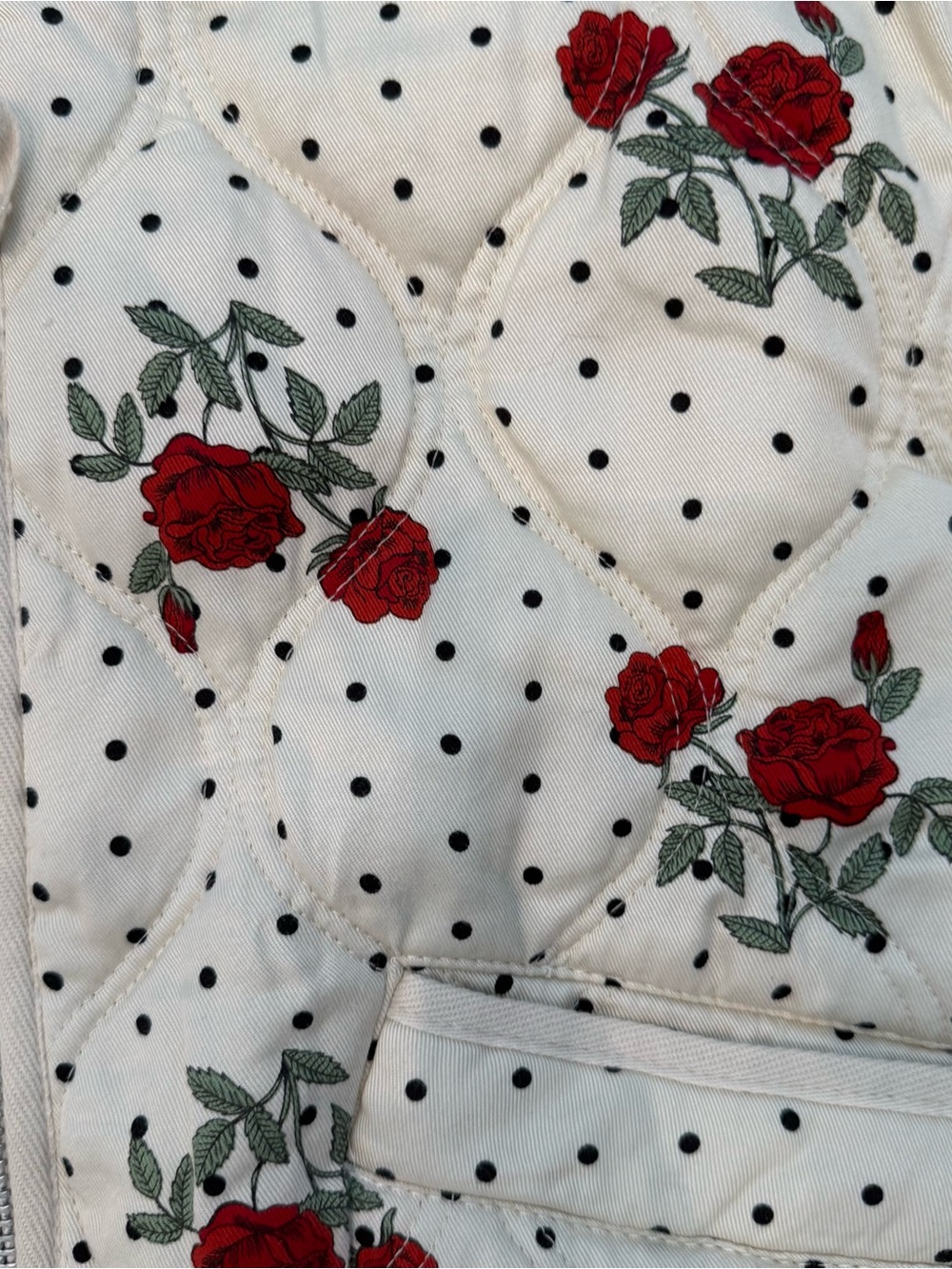 Blank NYC Cream Quilted Bomber Jacket with Red Rose Print Size Large - Picture 5 of 6